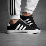 TENIS ADIDAS DAILY 4.0 JOVEN IF4502 GAMUZA NGO 20-25